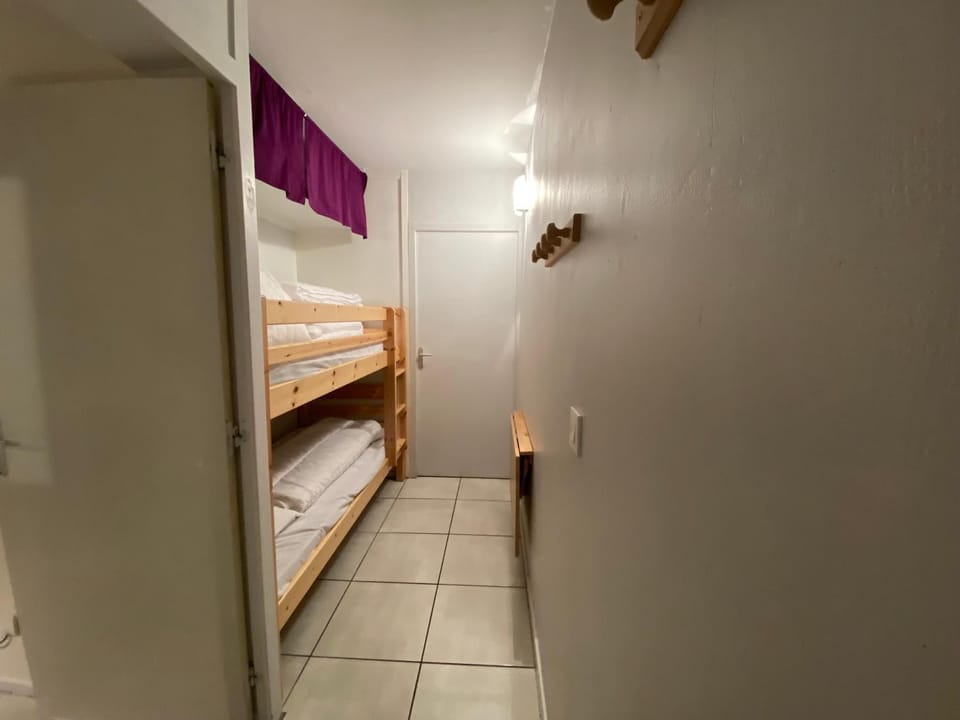 bunk bed