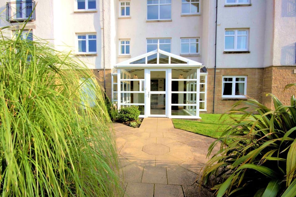 No2 The Links Apartment, Brora Apartment in Scotland
