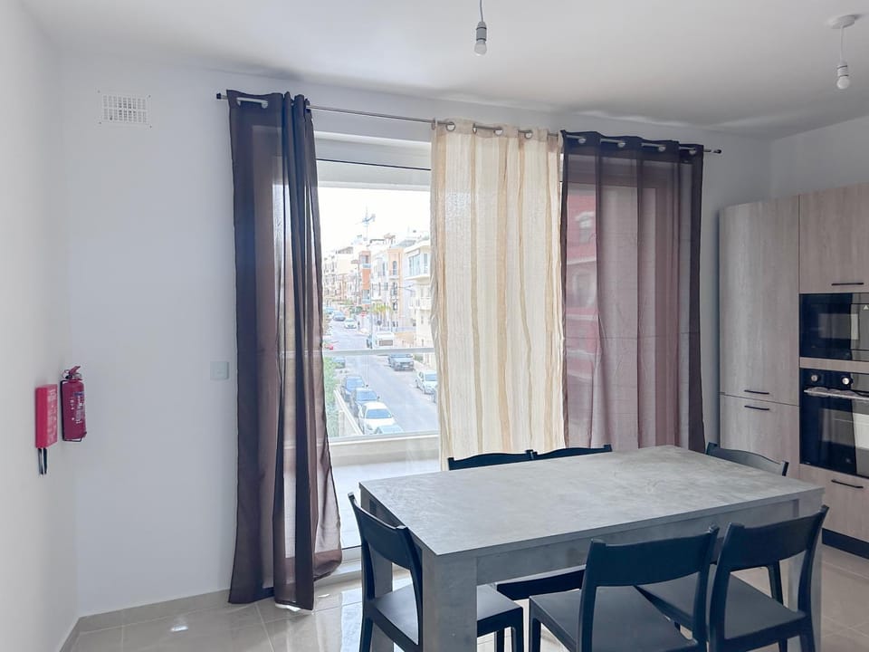 AP Central Swieqi Apartment in Malta