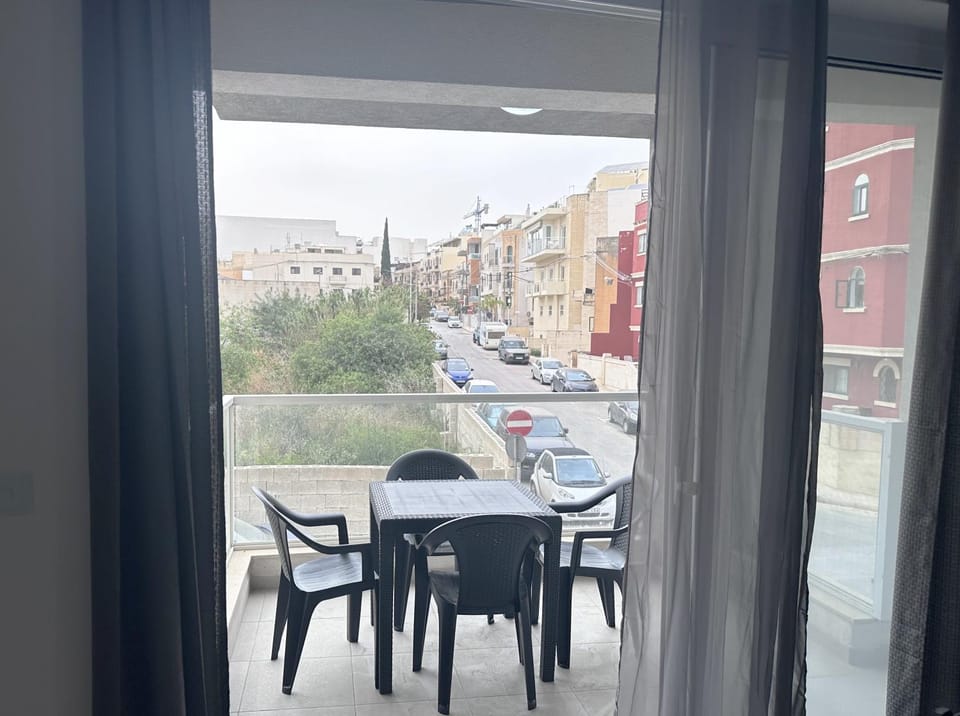 AP Central Swieqi Apartment in Malta