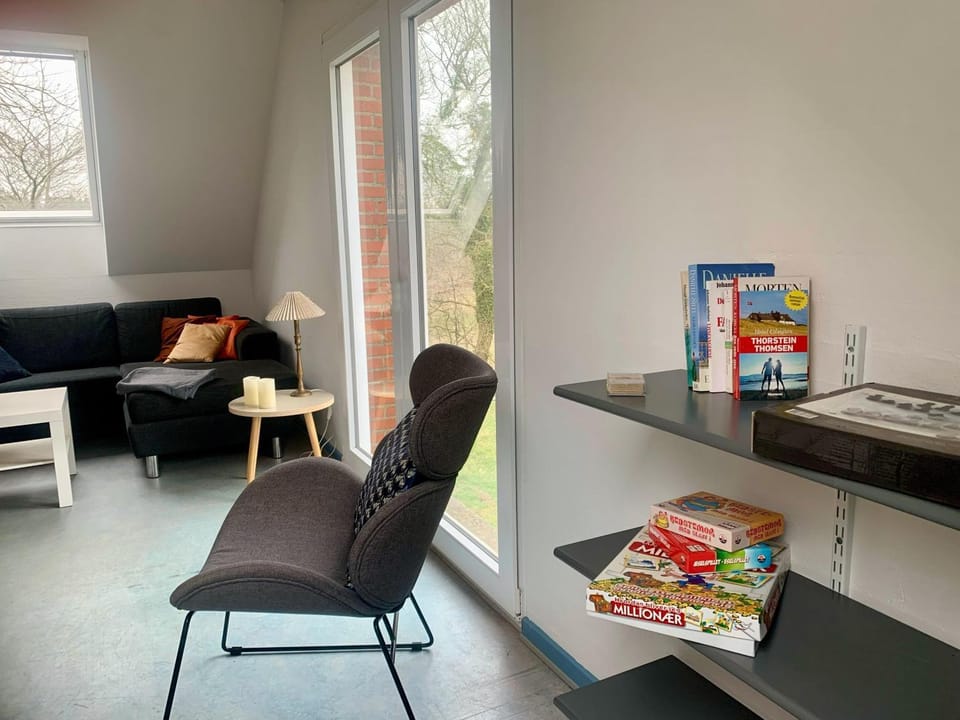 Communal lounge/ TV room, Living room