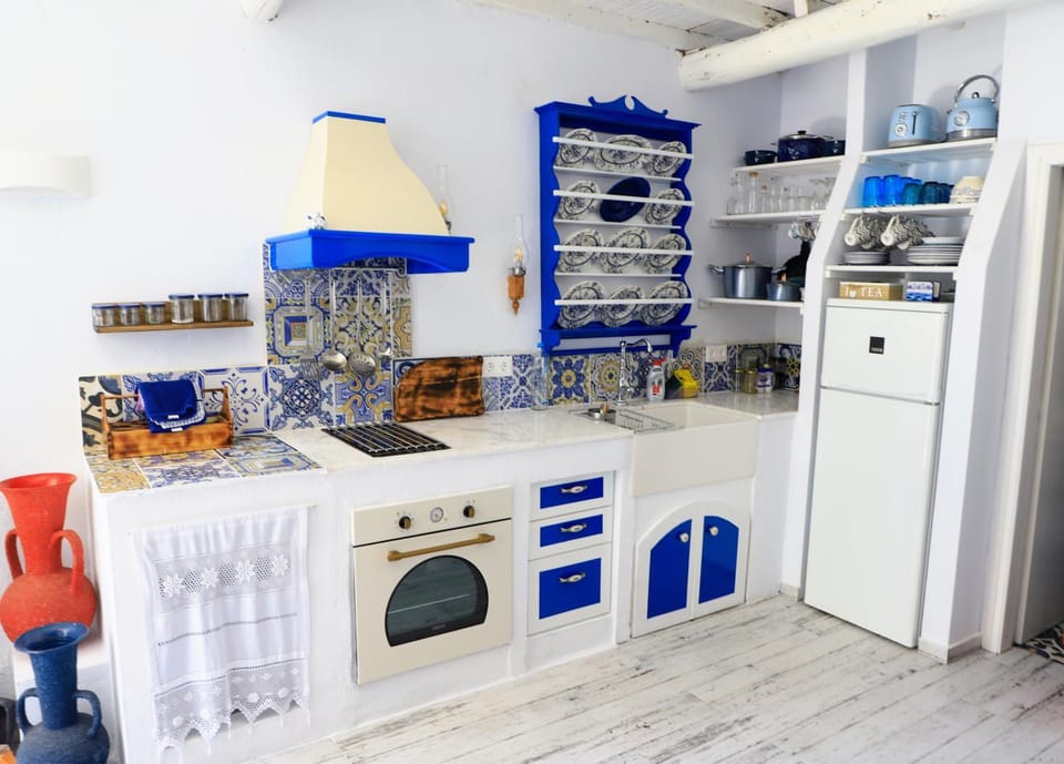 Kitchen or kitchenette, pet friendly