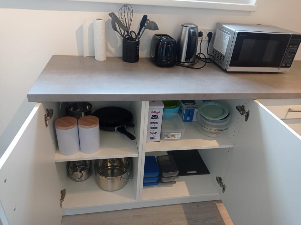 Coffee/tea facilities, Kitchen or kitchenette, minibar, toaster
