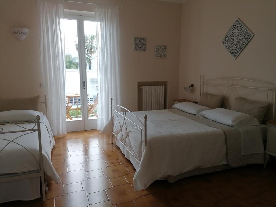DIMORA BIANCA ROOMS Bed and Breakfast in Apulia