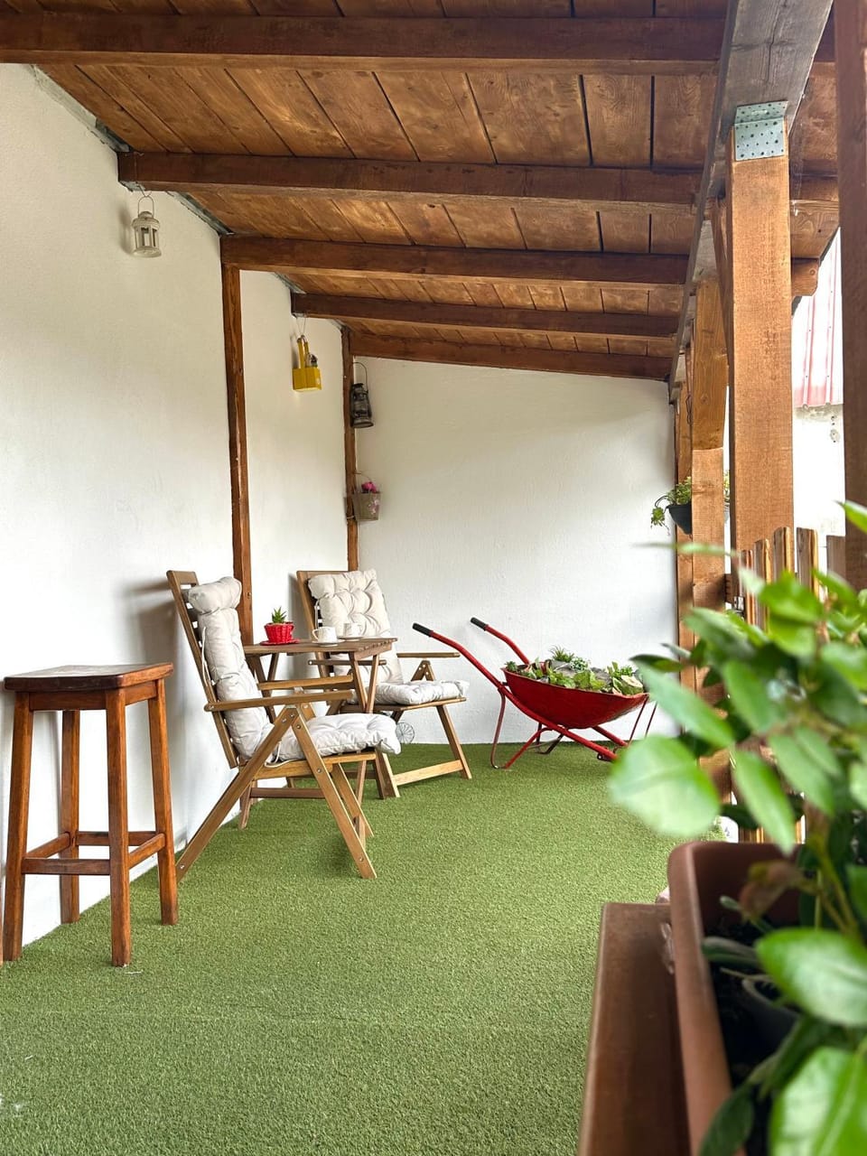 Seating area, sunbed