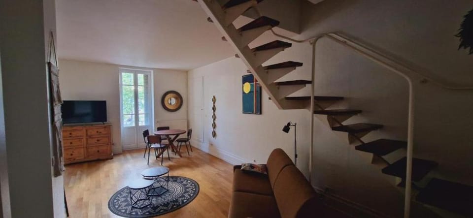 Property building, Living room