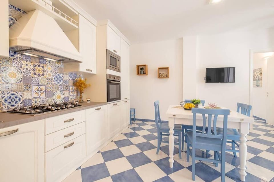Belvedere Apartments A House in Marina di Mancaversa-Giannelli