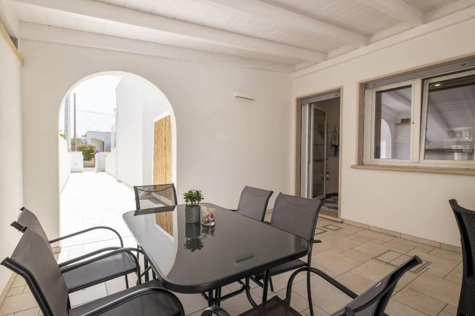 Belvedere Apartments A House in Marina di Mancaversa-Giannelli