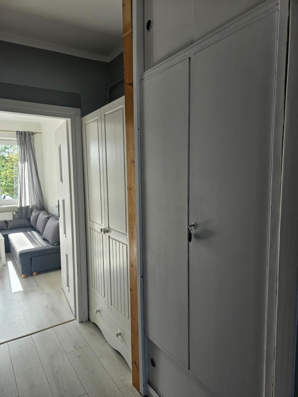 wardrobe