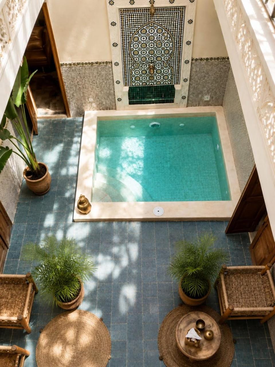 Swimming pool