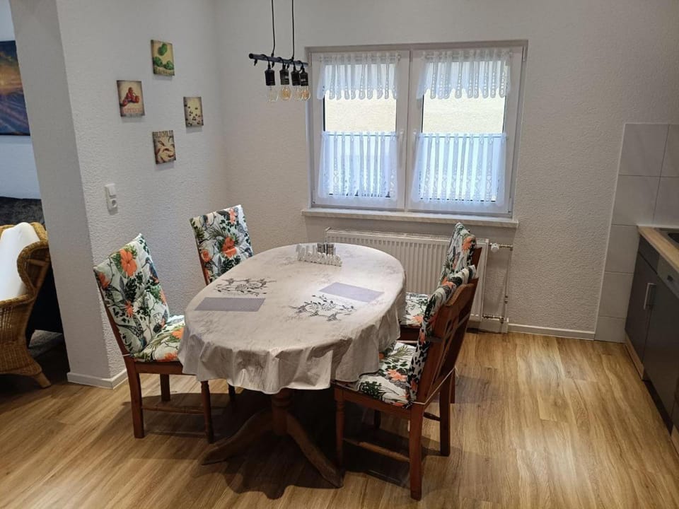 Ferienwohnung 70 , Gersfeld Rhön , Ortsmitte , frisch saniert , Gästehaus Mierdel Apartment in Hesse