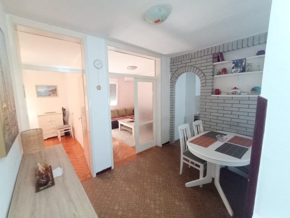 Lamela Apartment in Montenegro