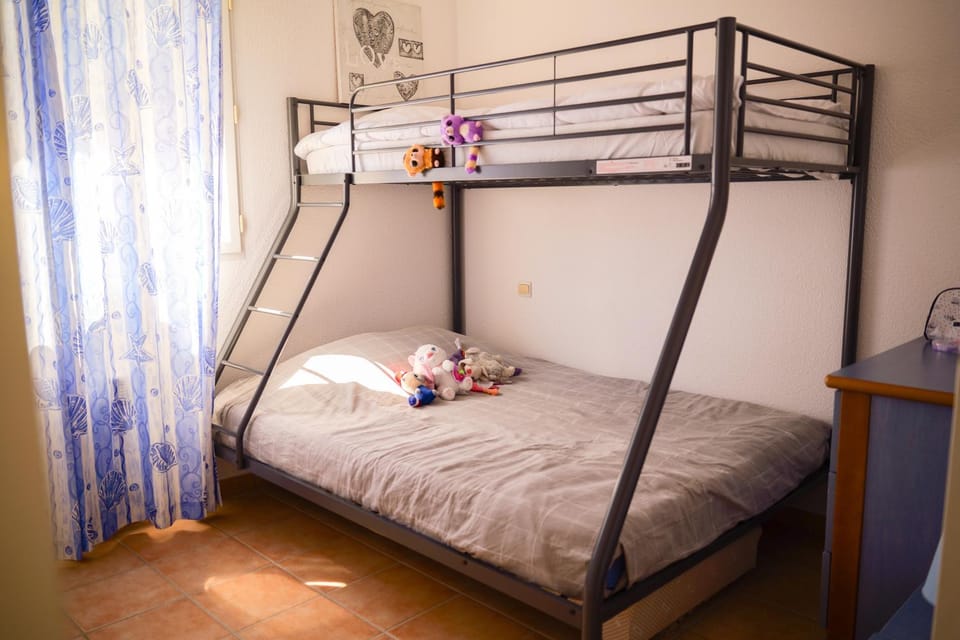 Bed, Photo of the whole room, Bedroom, bunk bed