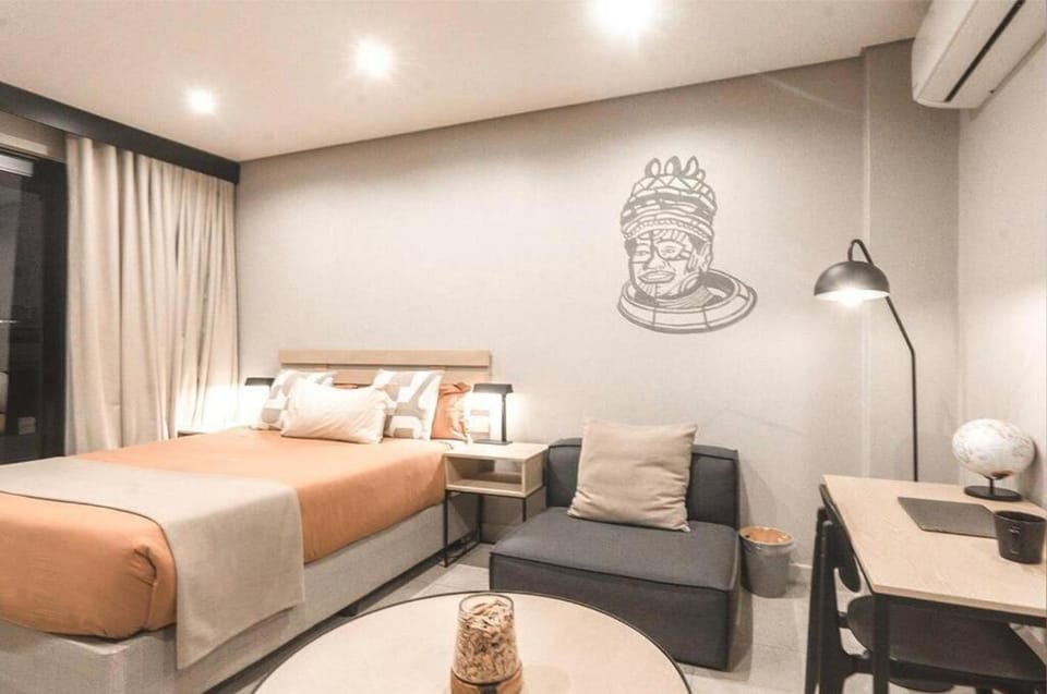 Bed, Living room, Photo of the whole room, Seating area, Bedroom