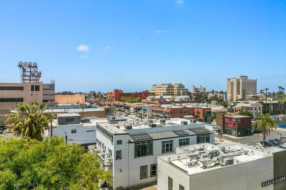Uptown Inn - Limited Service Apart-Hotel Apartment hotel in San Diego