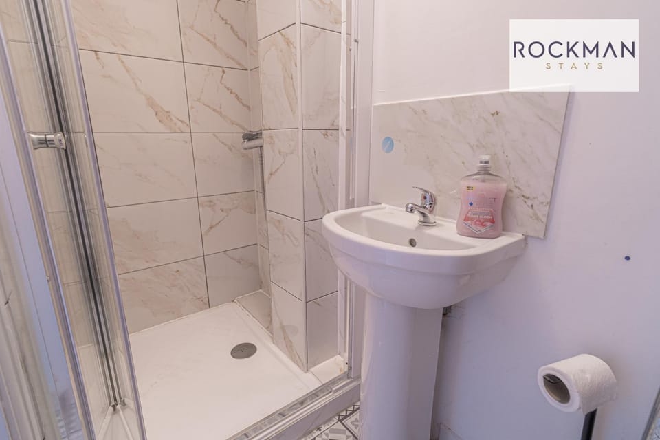 Shower, Bathroom, Bath
