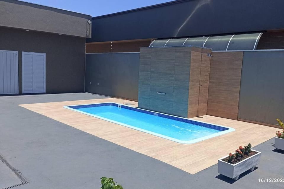 Pool view, Swimming pool, sunbed