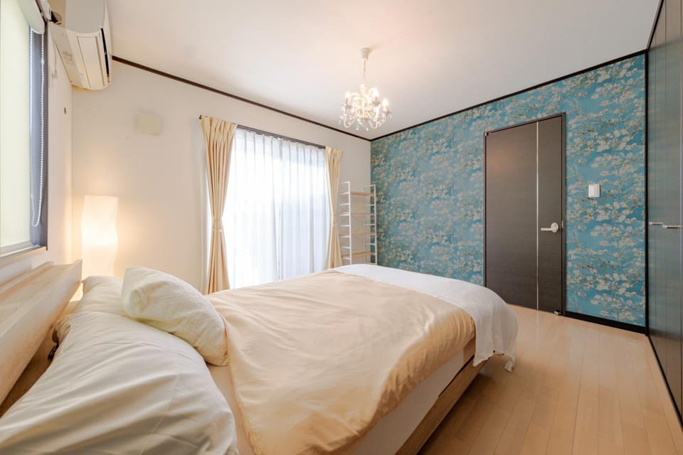 View (from property/room), View (from property/room), Photo of the whole room