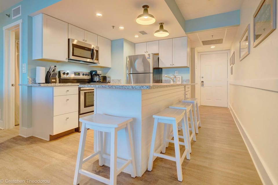 Sunbird Resort Ground Floor Gem with Ocean Views! Free Beach Chairs and Umbrella! by Dolce Vita Getaways PCB Apartment in Panama City Beach