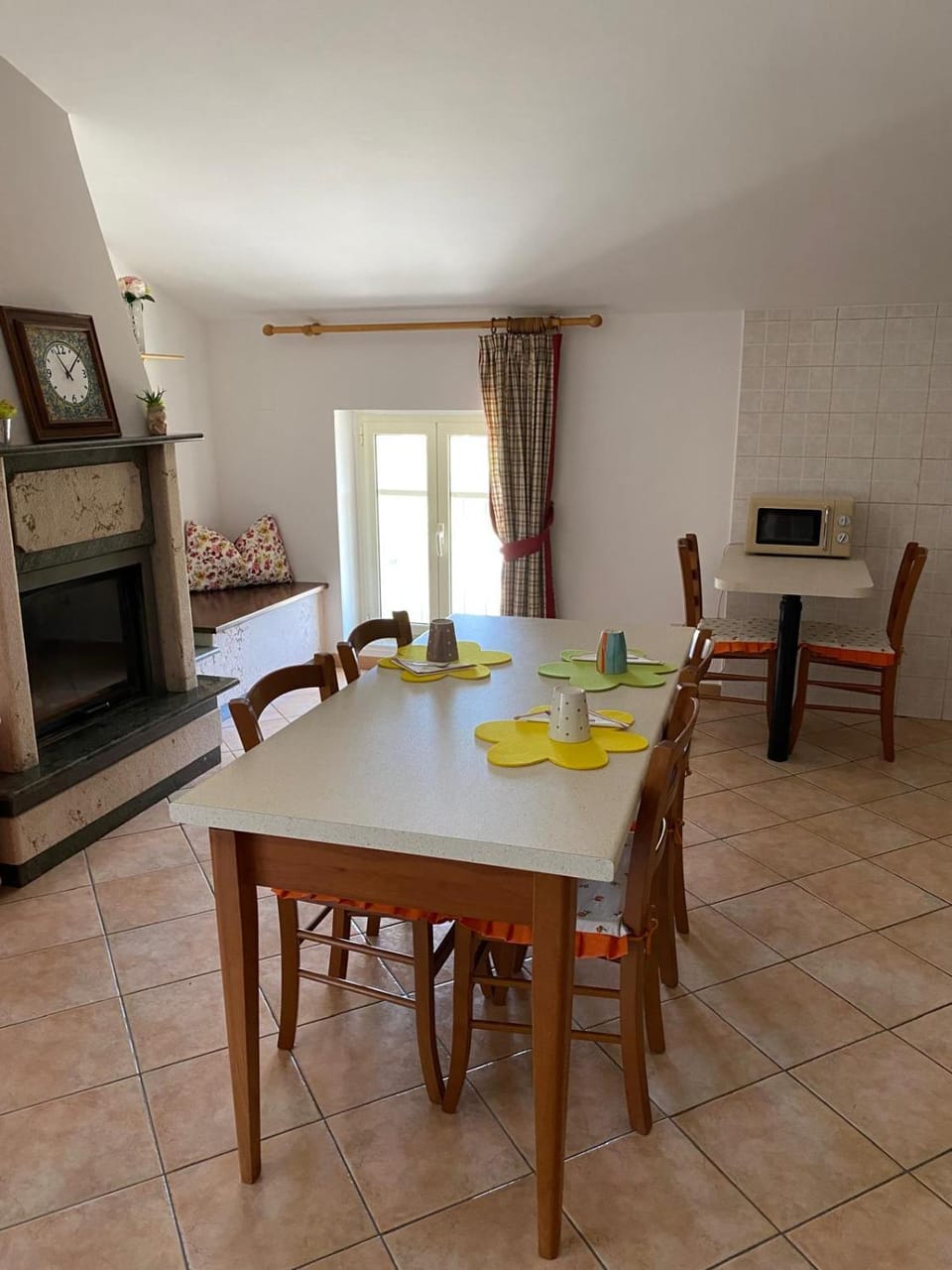 Living room, kitchen