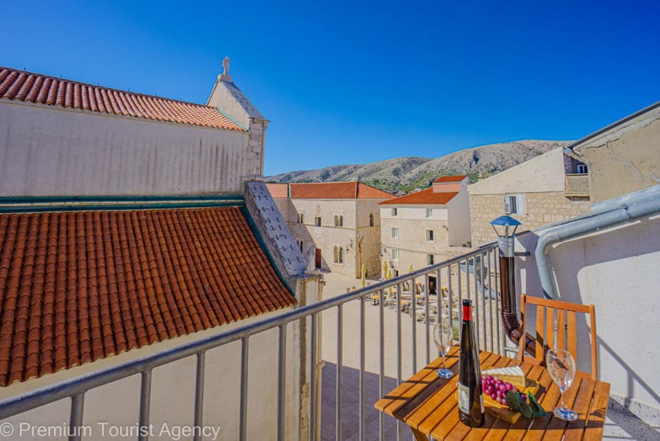 Natural landscape, View (from property/room), Balcony/Terrace