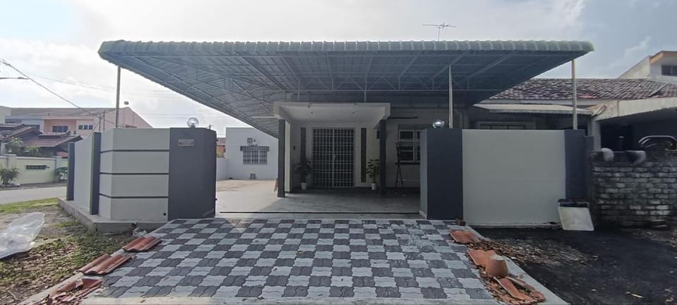 Ipoh Garden East Homestay by Grab A Stay House in Ipoh