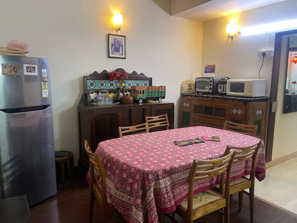 Coffee/tea facilities, Dining area, toaster