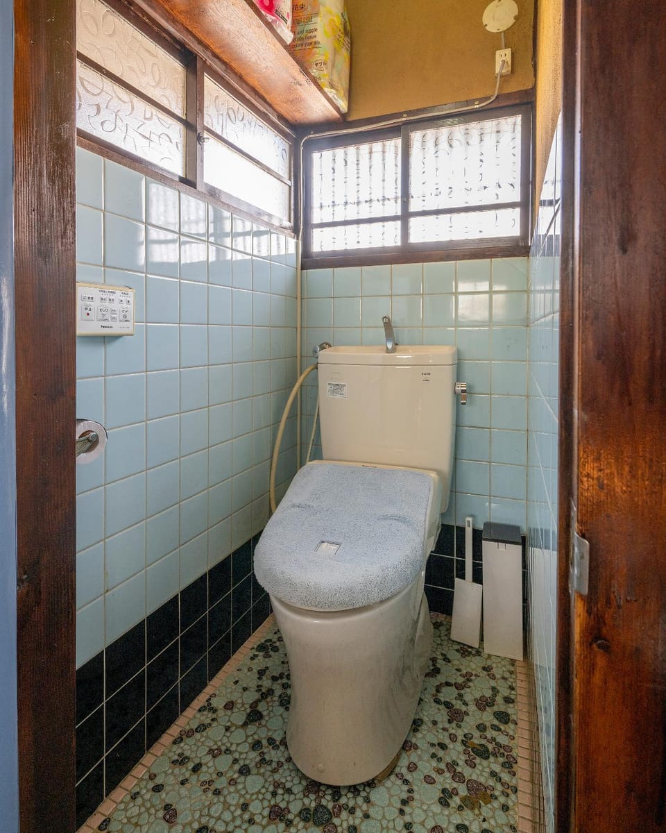 Toilet
