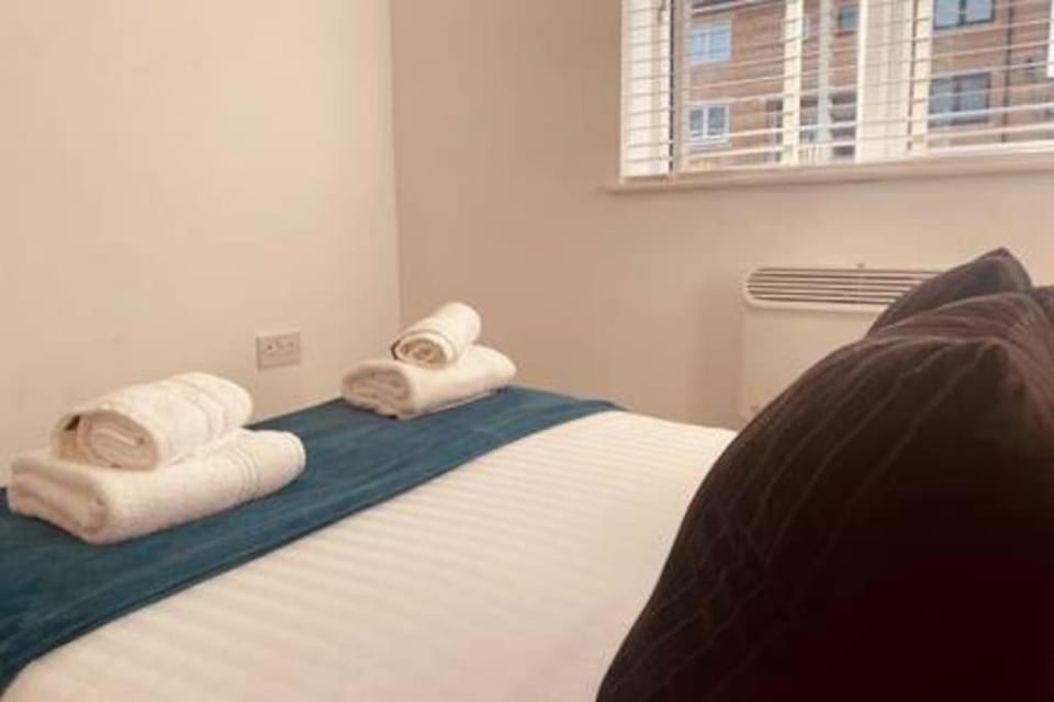 Modern 1 bed flat in Hackney with Parking Apartment in London Borough of Hackney