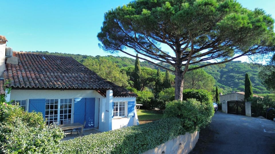 Splendide Mas avec vue sur mer panoramique Gigaro House in Ramatuelle