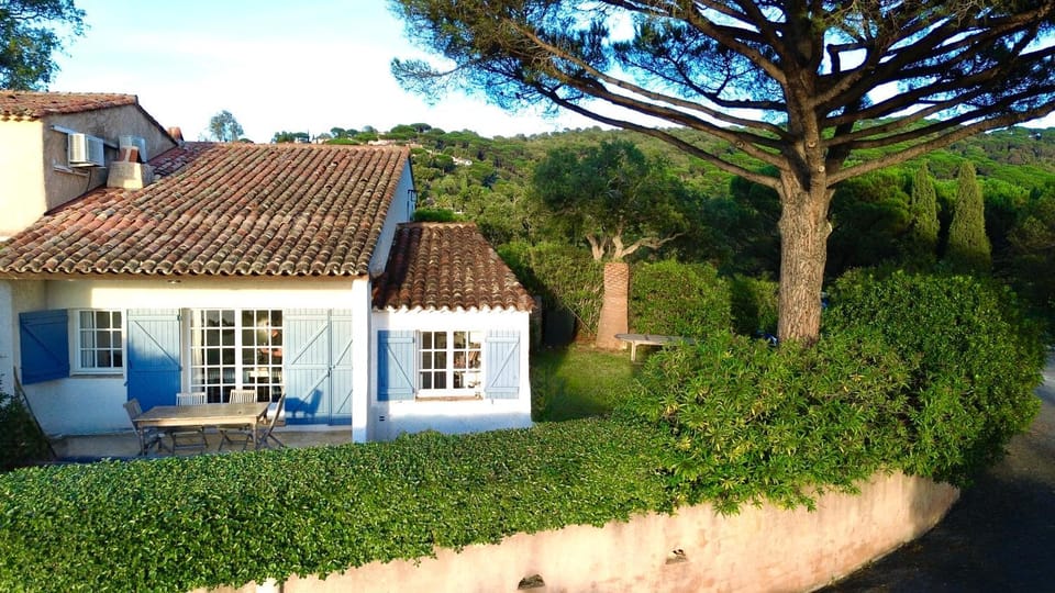 Splendide Mas avec vue sur mer panoramique Gigaro House in Ramatuelle