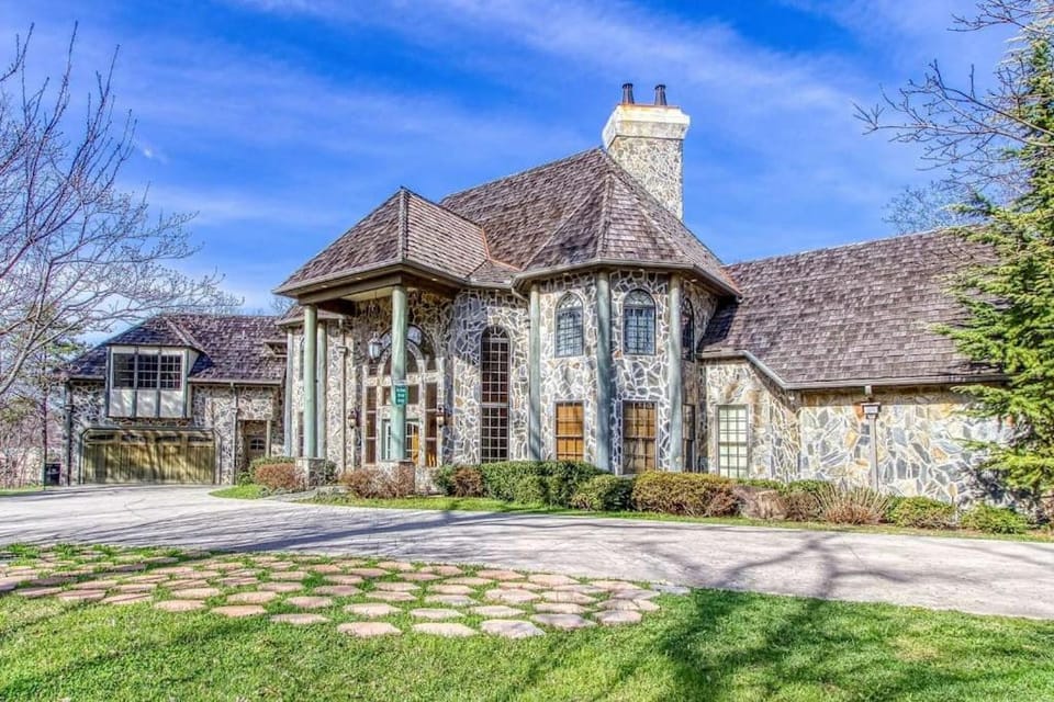 Property building, View (from property/room), Garden view