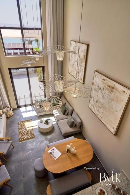 Living room, Seating area, Dining area