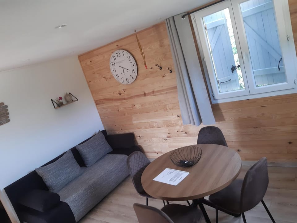 chalet Le Géranium Chalet in Provence-Alpes-Côte d'Azur