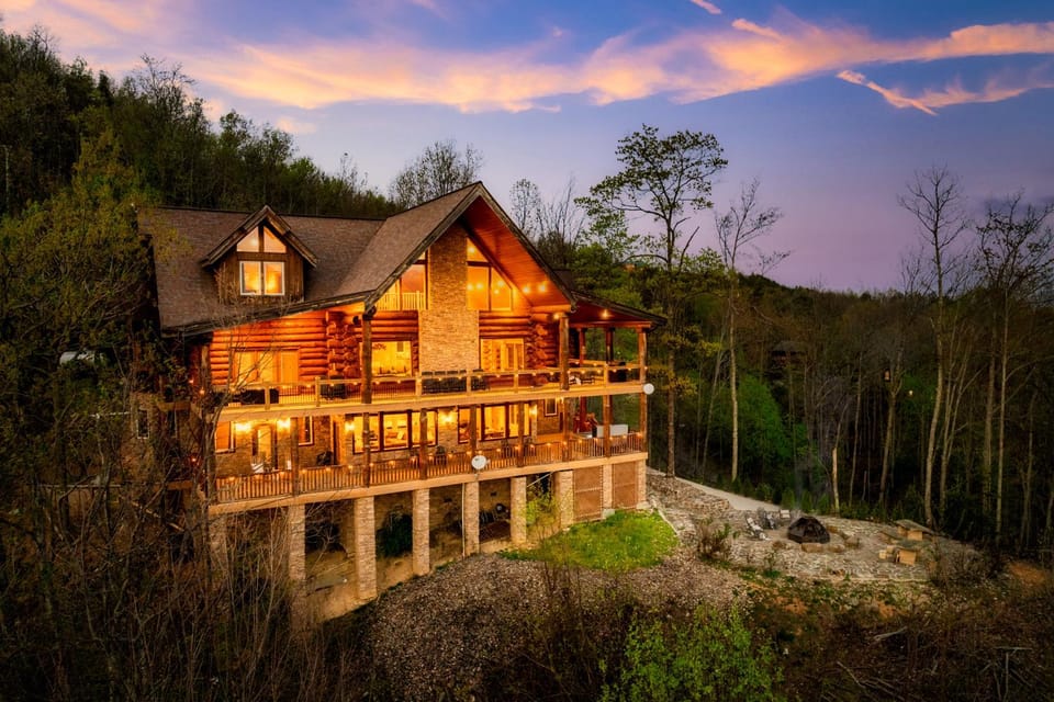Property building, Natural landscape, Mountain view