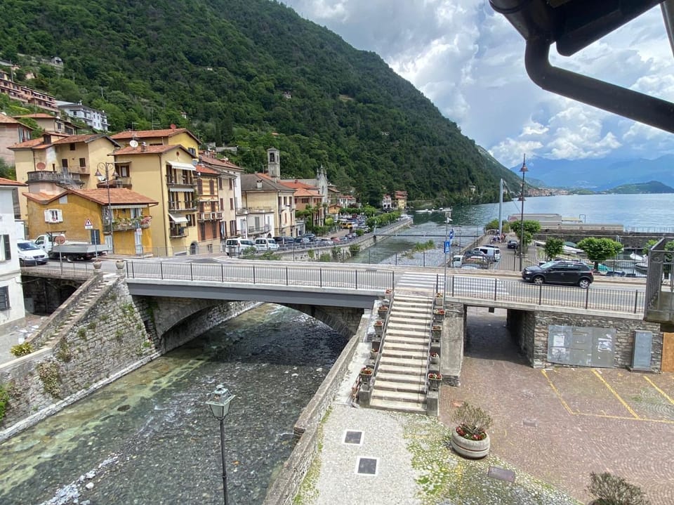 Balcony/Terrace, Lake view