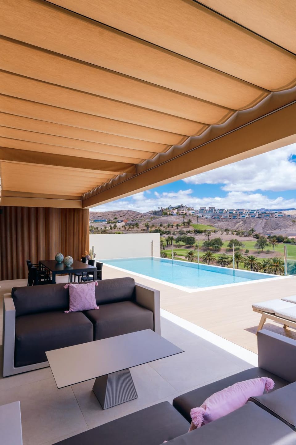 Patio, Day, Natural landscape, View (from property/room), Balcony/Terrace, Living room, Seating area, Mountain view, Pool view, Swimming pool, sunbed