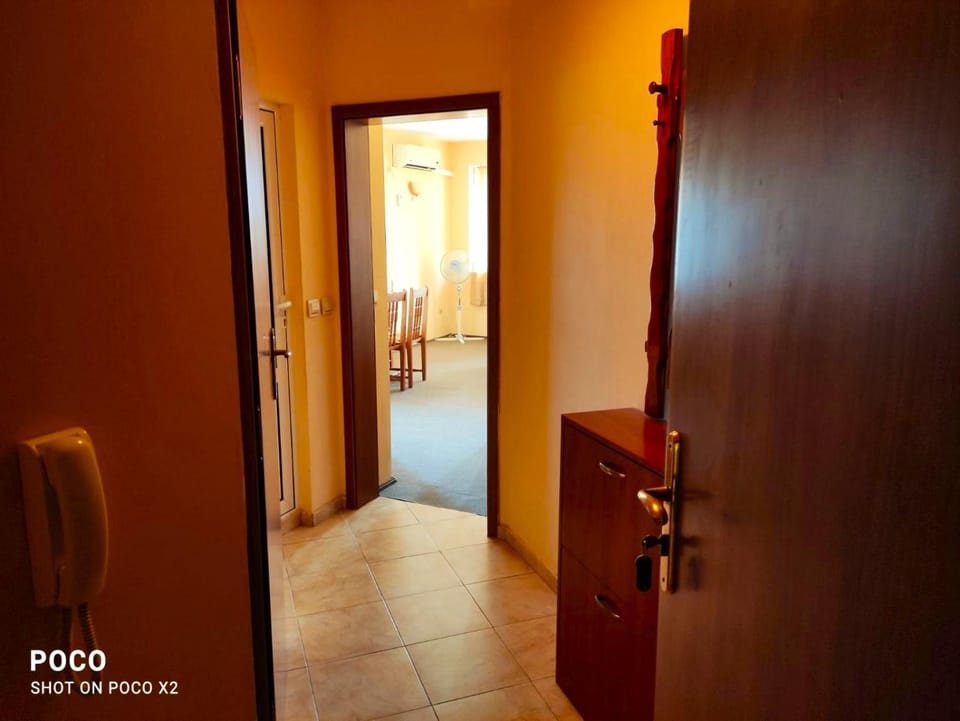 Доли Apartment in Pomorie