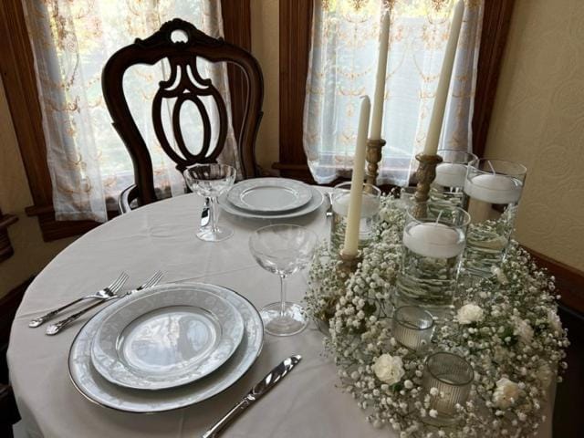 Restaurant/places to eat, Dining area