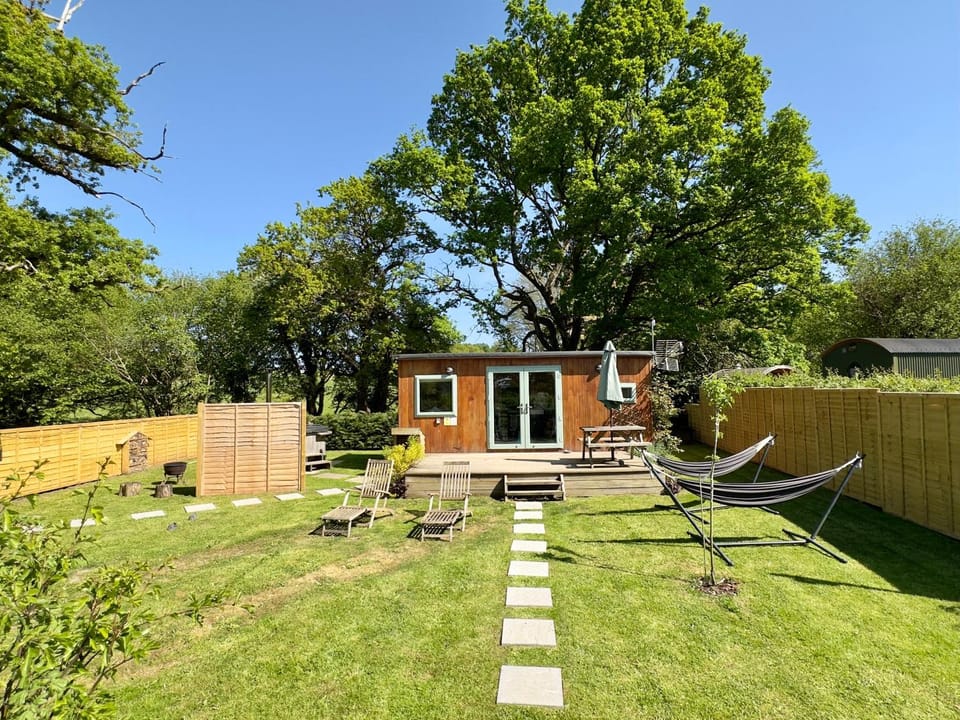 Property building, Garden, Garden view