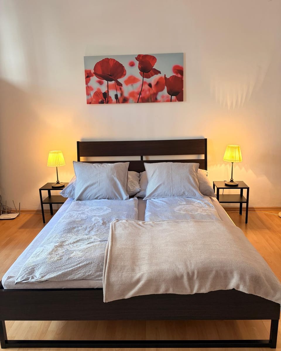 Bed, Bedroom