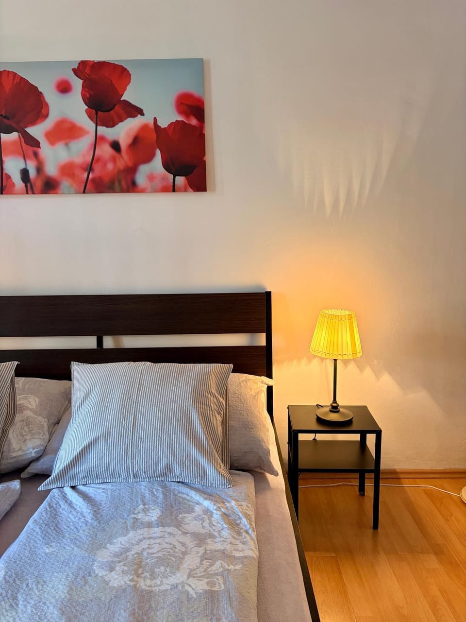 Bed, Decorative detail, Bedroom