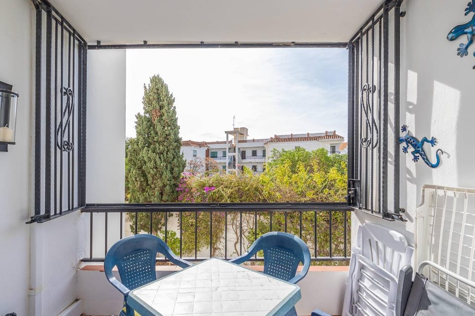 Las Palmeras 6 Apartamento Vacacional Apartment in Nerja