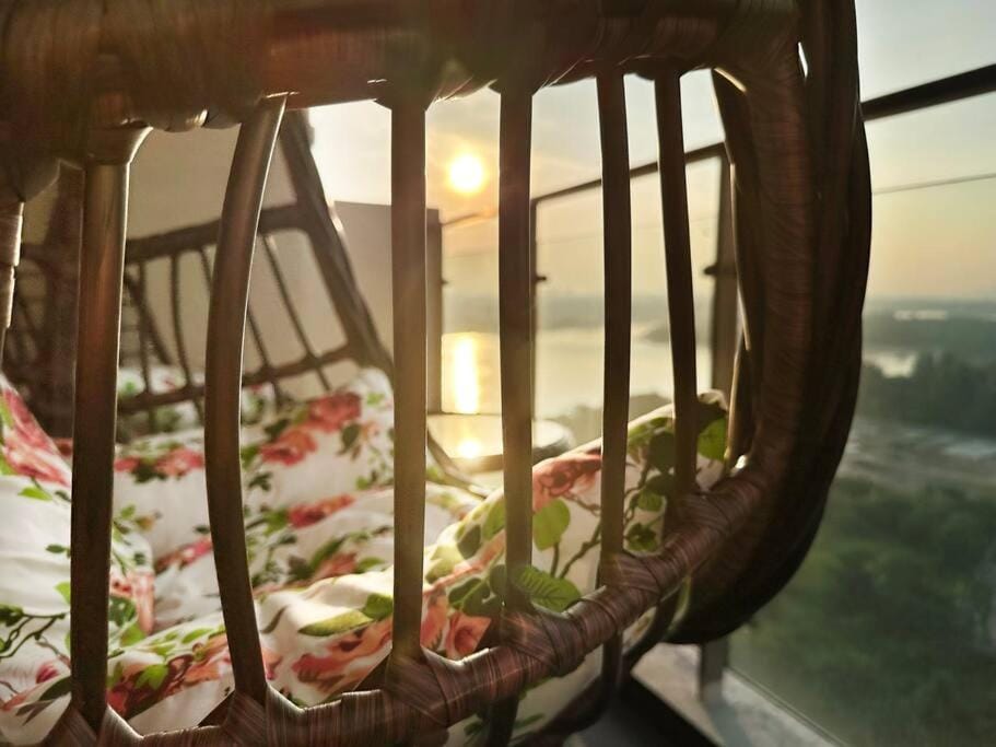 Seaview Sunset 3BR Suite InsStyle DangaBay NearCIQ Apartment in Johor Bahru