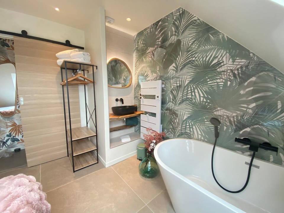 Bathroom, Bath