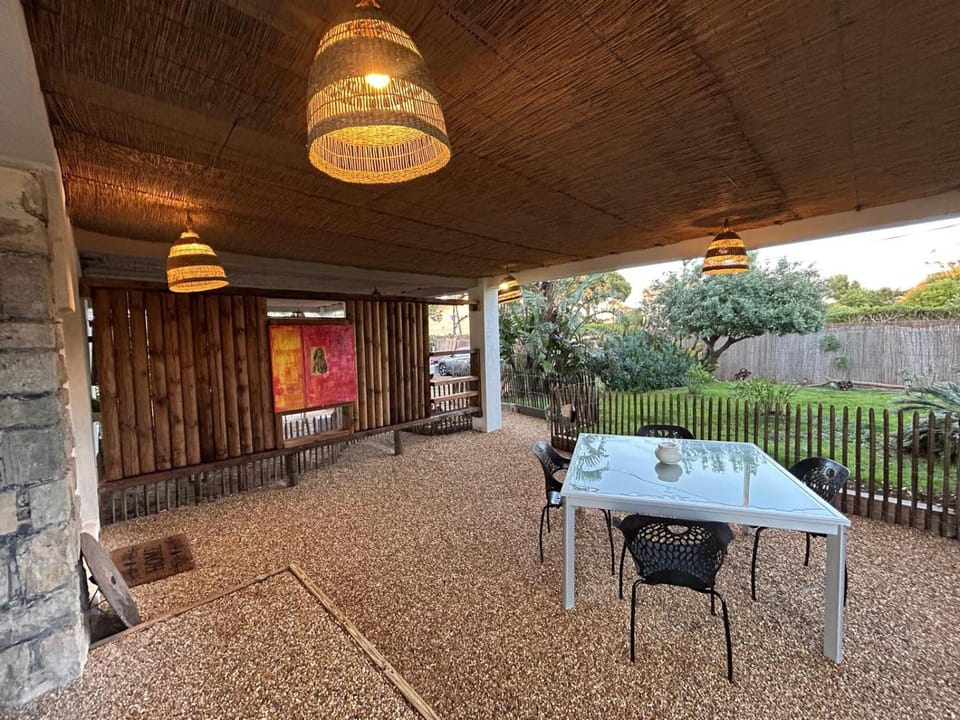Bas de villa la sablhyeres- 300m Plage de la Capte - 2 hébergements disponibles House in Hyères