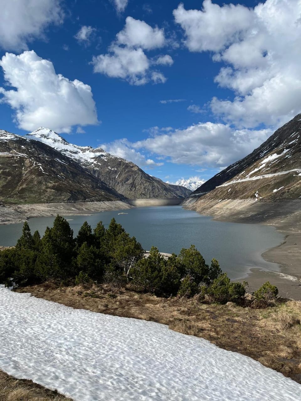 Area and facilities, Area and facilities