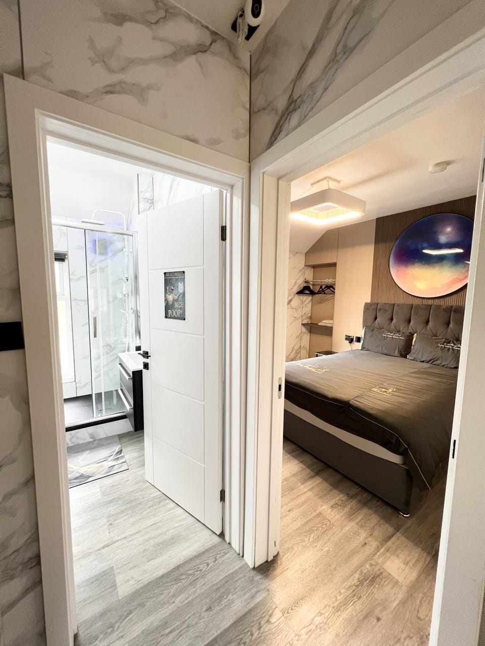 Photo of the whole room, Bedroom