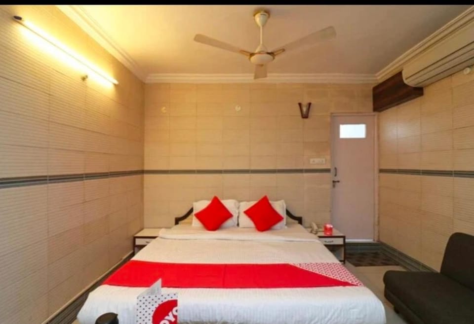 Ganpati Hotel Hotel in India