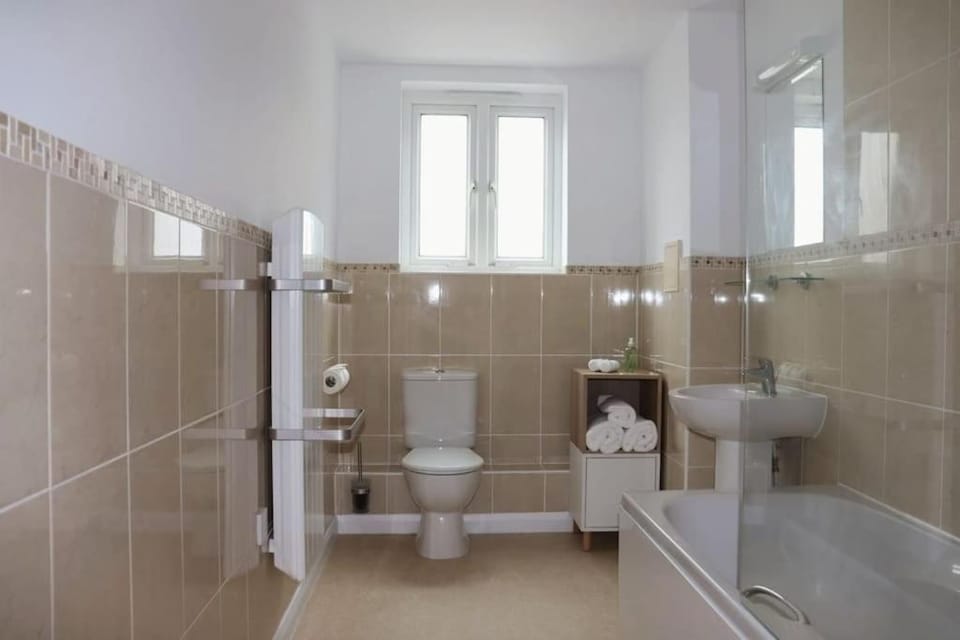 Chapter House Apartment in Farnborough